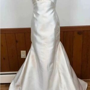 Angel Sanchez Elegant White Dress